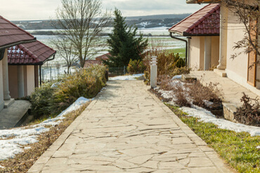 Kő járda